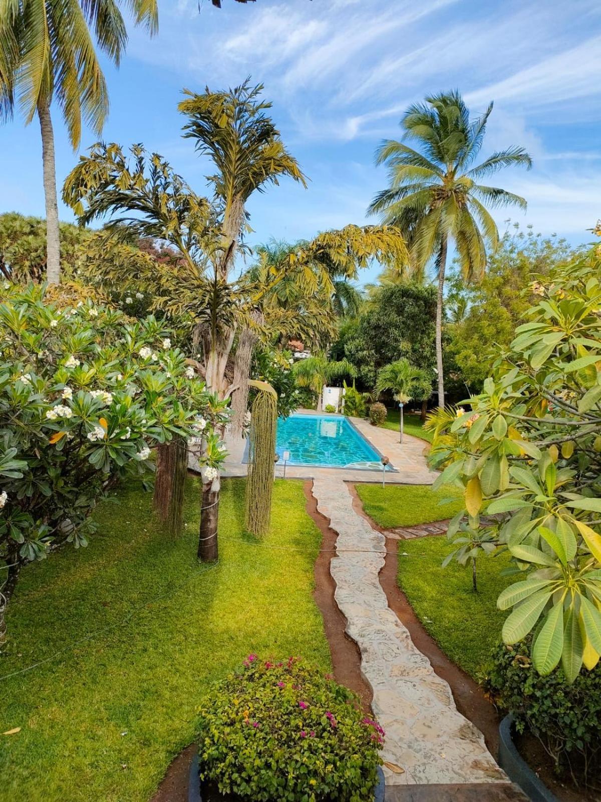 White Nyumba Malindi Apartment Exterior photo