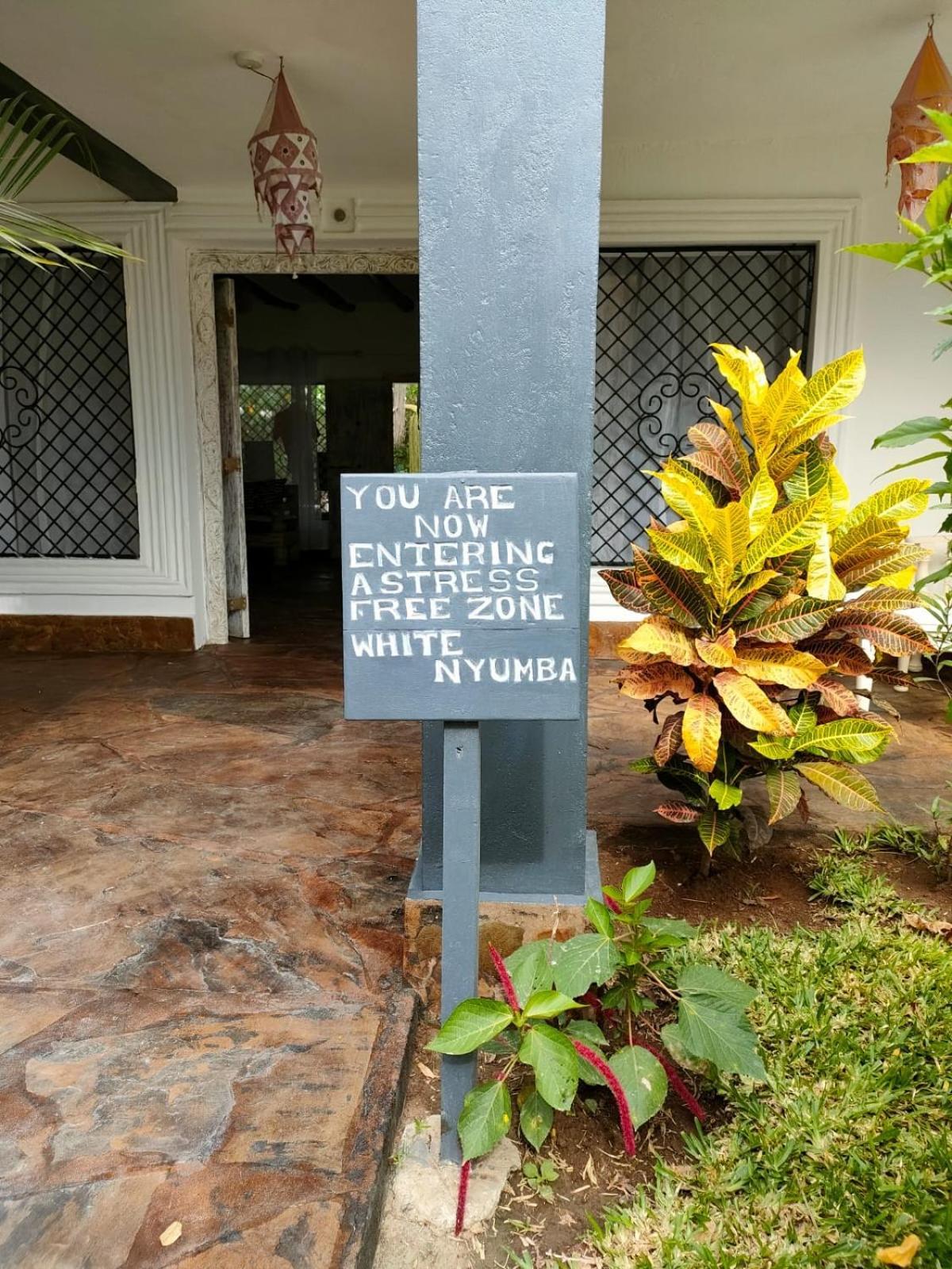 White Nyumba Malindi Apartment Exterior photo