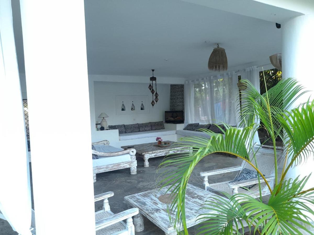 White Nyumba Malindi Apartment Exterior photo