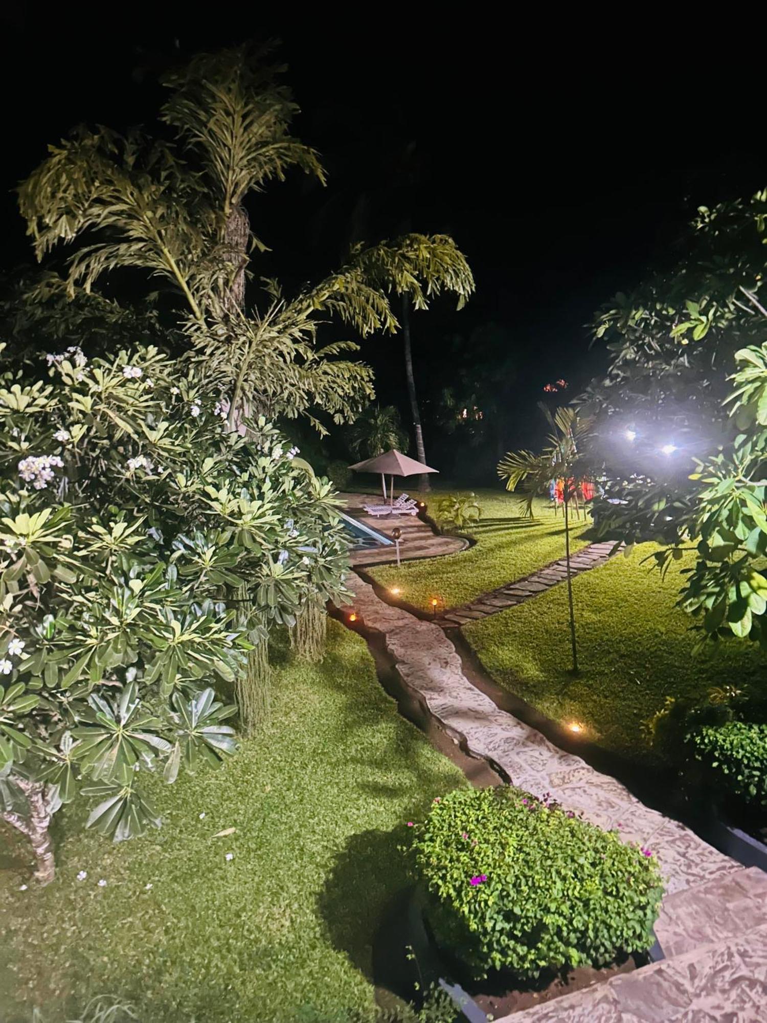 White Nyumba Malindi Apartment Exterior photo