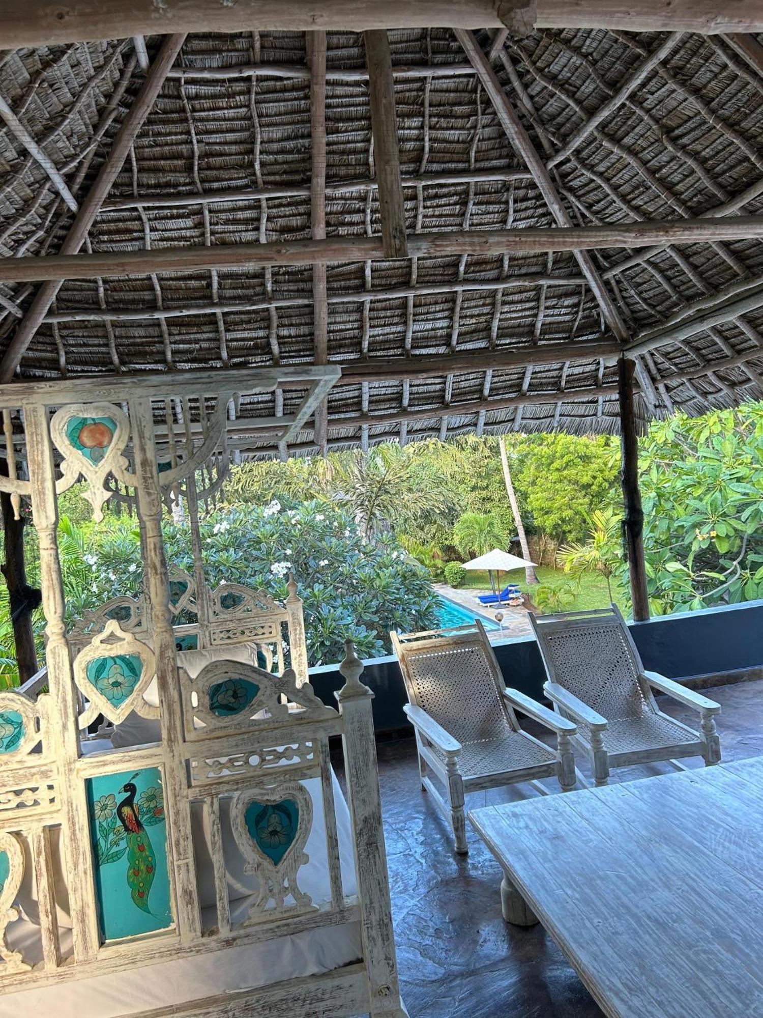 White Nyumba Malindi Apartment Exterior photo