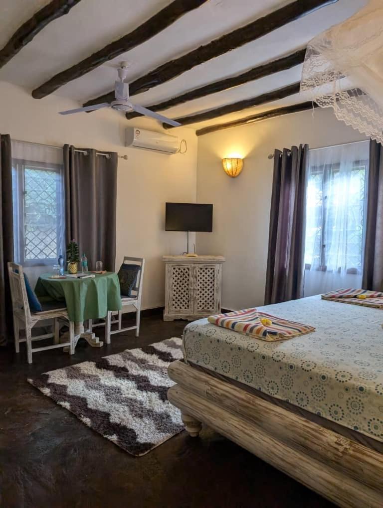 White Nyumba Malindi Apartment Exterior photo