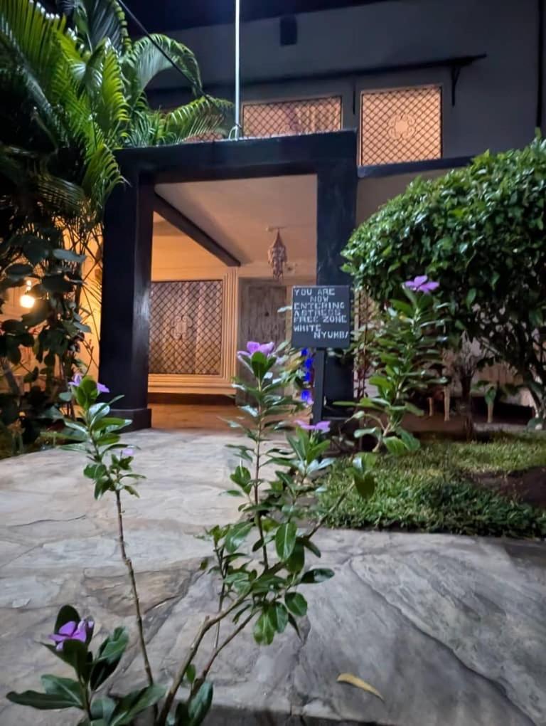 White Nyumba Malindi Apartment Exterior photo