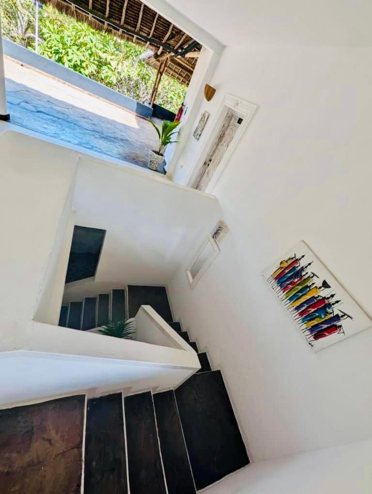White Nyumba Malindi Apartment Exterior photo