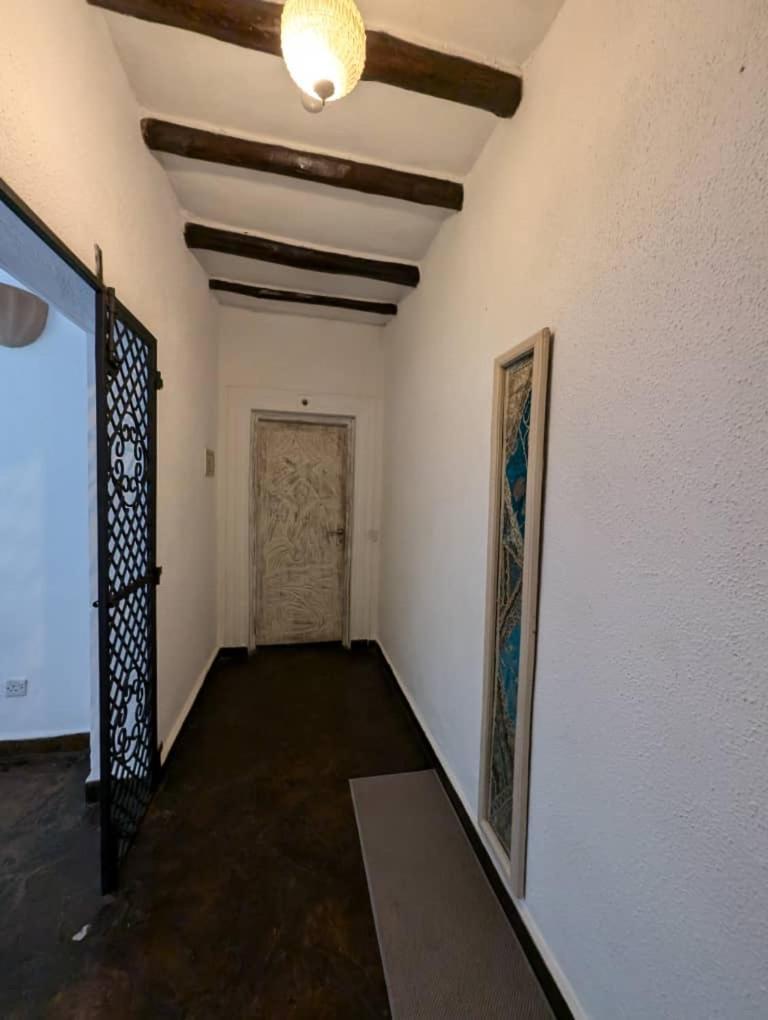 White Nyumba Malindi Apartment Exterior photo