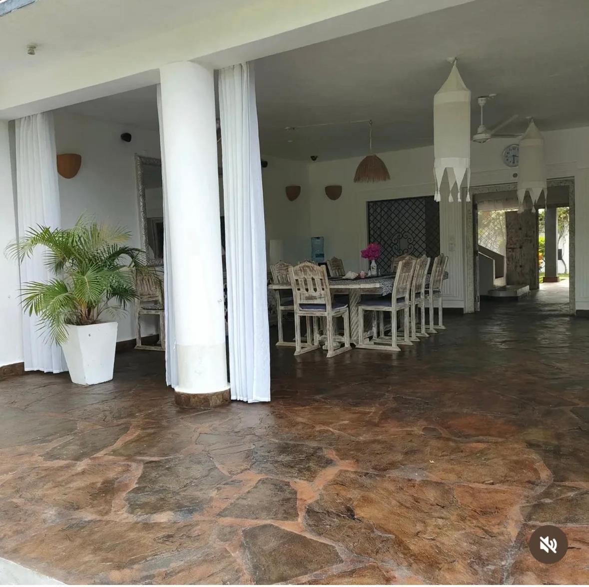 White Nyumba Malindi Apartment Exterior photo